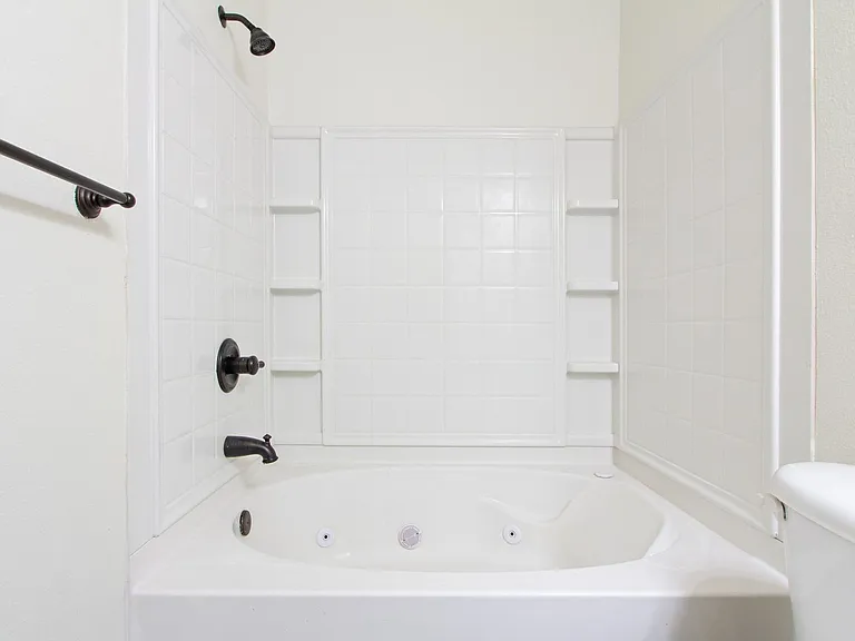 3138 Rogers Ave — Photo 21