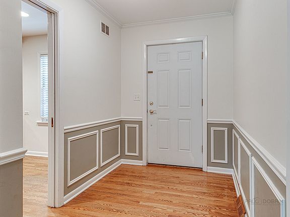 2nd image of 290 Hilldale Pl
