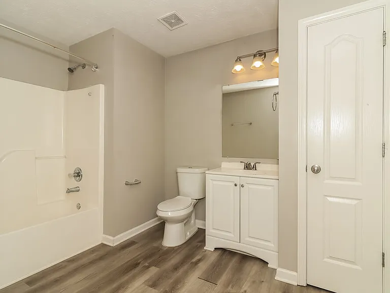 100 Saint Ann Cir — Photo 12