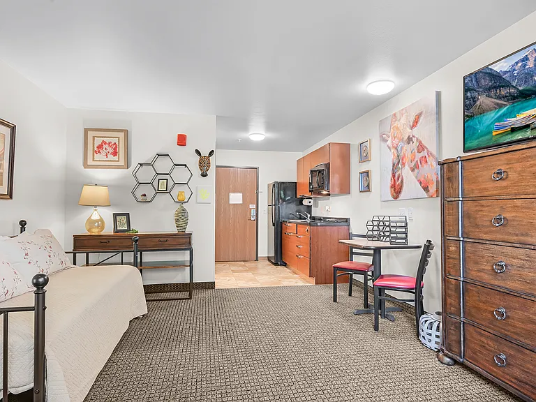 Single bed furnished option