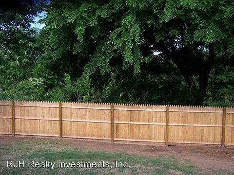 5th image of 104 Mountain Oaks Dr