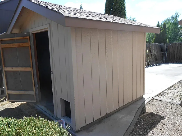 1252 NE Providence Dr — Photo 24