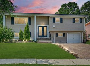 5 Holly St, Old Bridge, NJ 08857