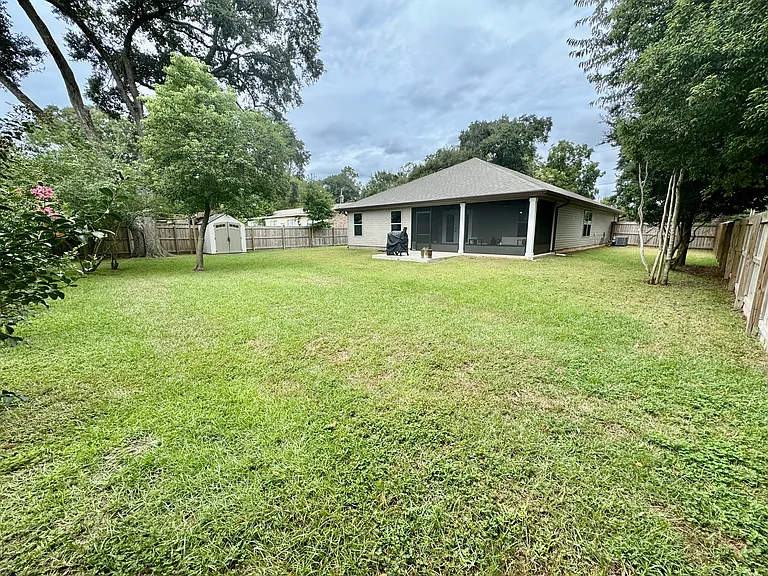 163 Beland Rd — Photo 34
