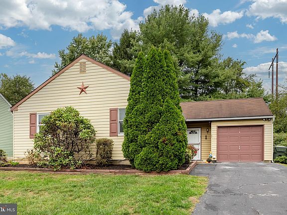 3rd image of 1209 New Hampshire Ln