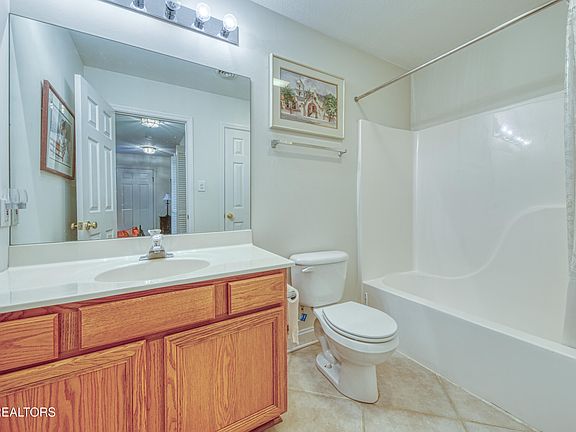 3rd image of 4308 Mill Pond Dr