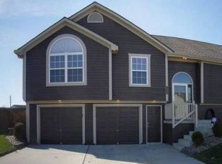 1000 NE Florence Ave, Lees Summit, MO 64086