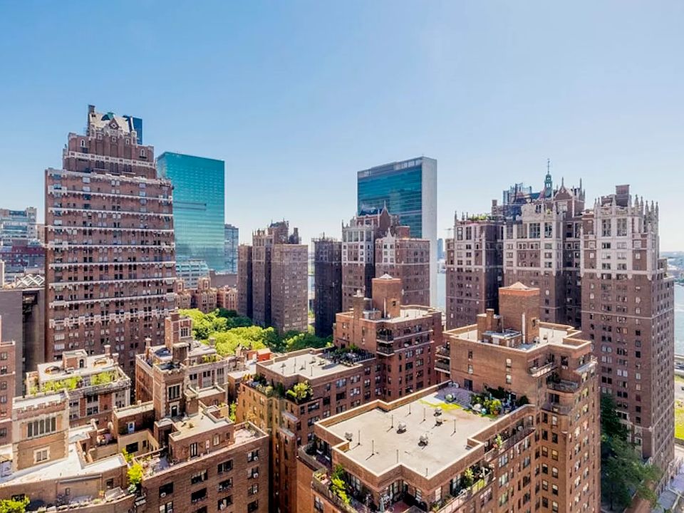 1st image of 300 E 40th St APT 26B