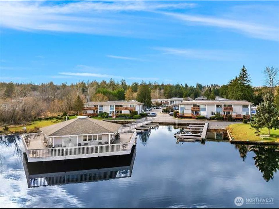 VM_LakeSide_Cabana_View_1