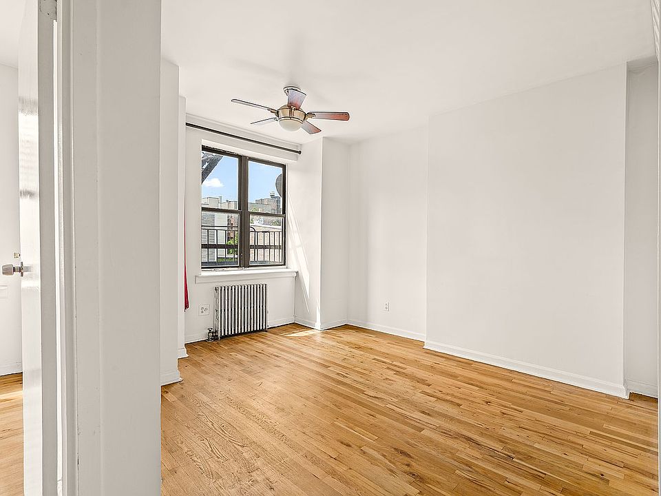 1st image of 19 Scholes St APT 6