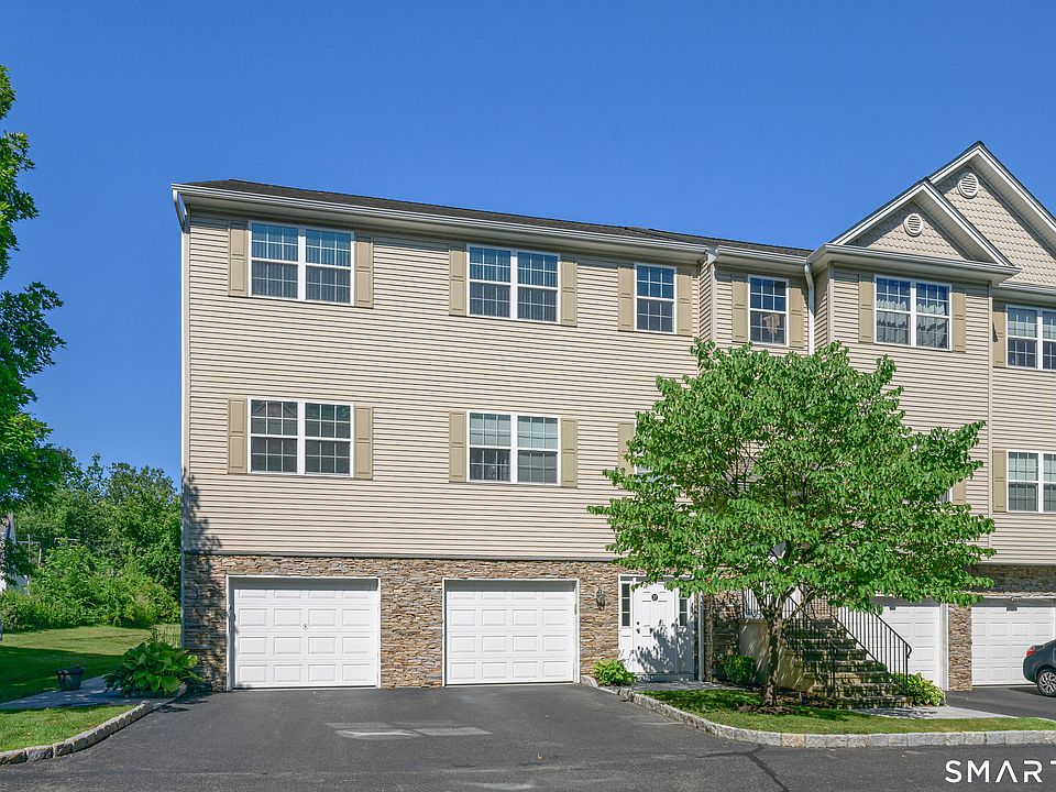 1st image of 27 Riverview Court #27