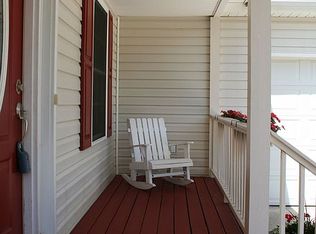 209 Dodgins Ln, Seneca, SC 29672