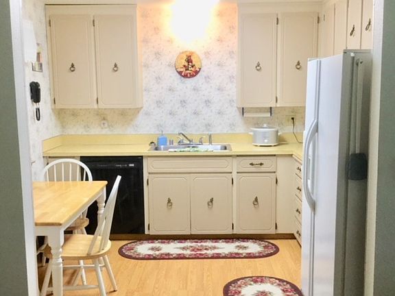 5th image of 16313 17th Avenue Ct E
