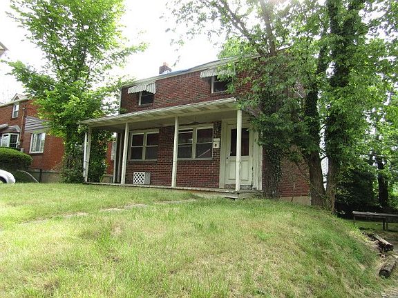 3rd image of 821 Veronica Dr