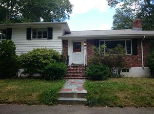 455 Vfw Pkwy, Brookline, MA 02467