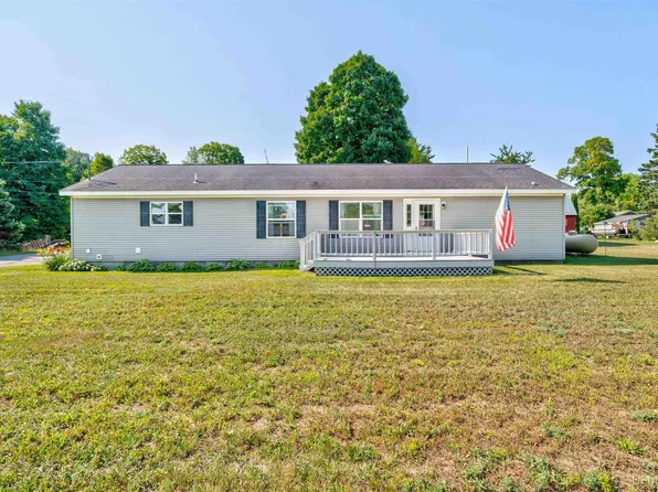 7463 Amy St, Mc Millan, MI 49853