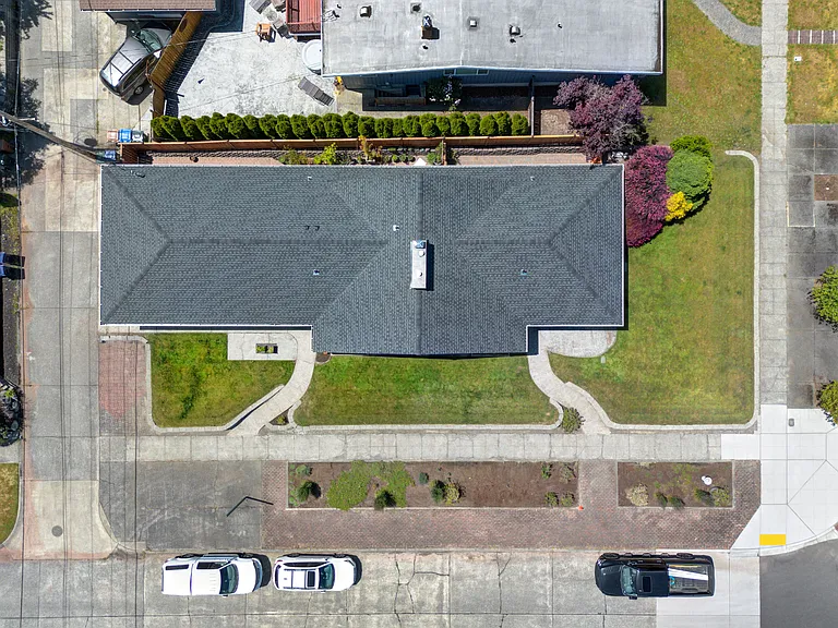 1416 N Cedar St — Photo 26