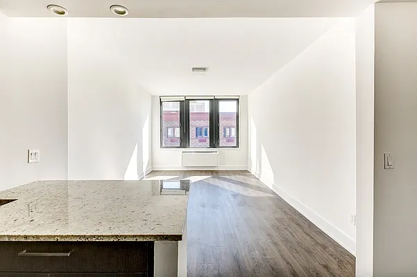 Rented by Mayell LLC | media 6