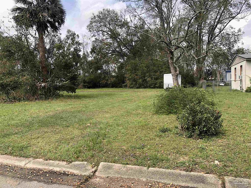 1st image of 8 Harmony Ave