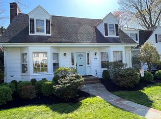 175 Meadowbrook Dr, North Plainfield, NJ 07062