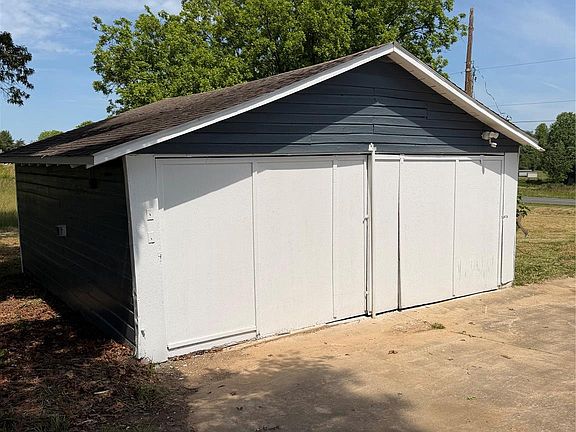 4th image of 6123 Flay Rd