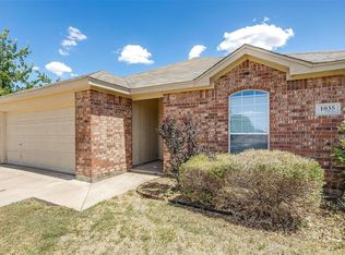 1035 Ben Dr, Burleson, TX 76028
