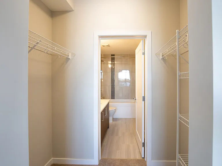 8531 8a Ave SW #410 — Photo 6