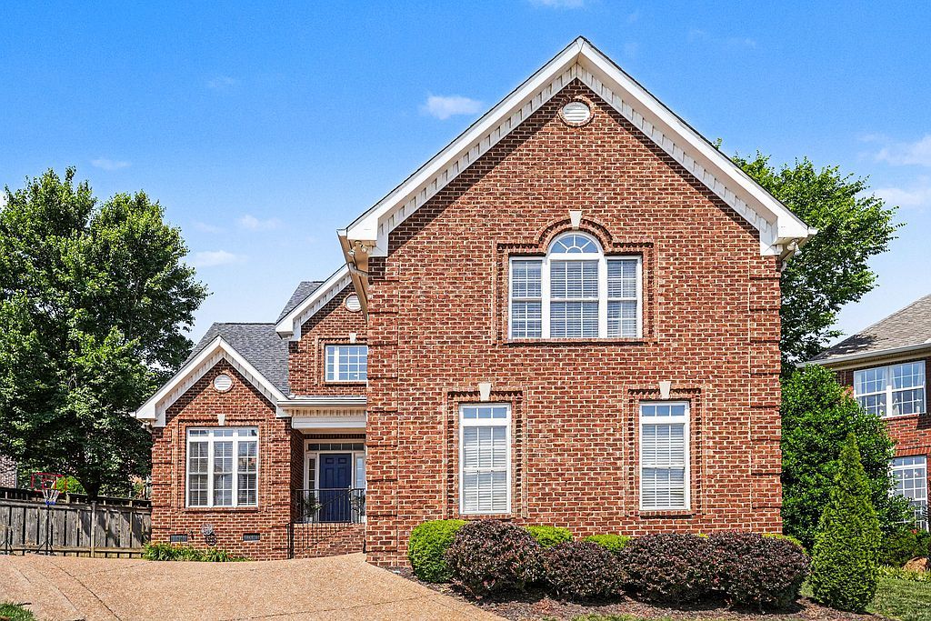 625 Palisades Ct - Property Image