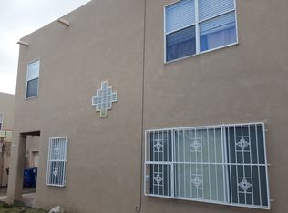 516 Phoenix Ave NW, Albuquerque, NM 87107