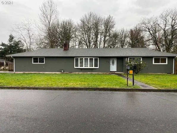 77 Sunset Pl, Saint Helens, OR 97051