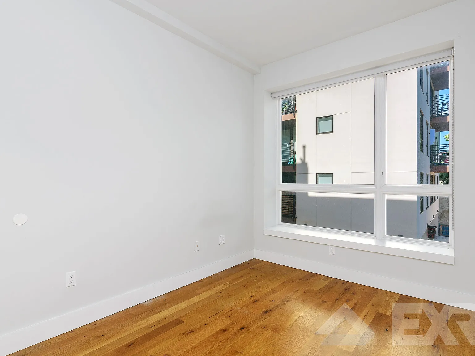 418 Lexington Avenue — Photo 3