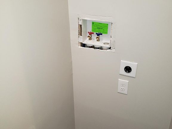 5th image of 115 E 16th St APT 1