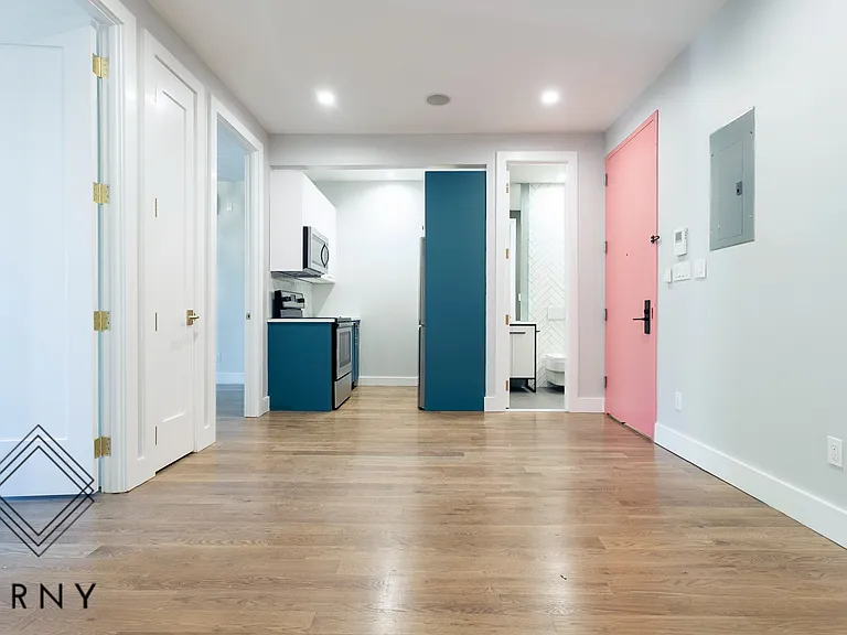 543 Marcy Ave #3L — Photo 1