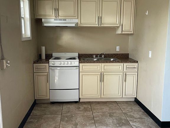 2nd image of 14838 17th St #14840
