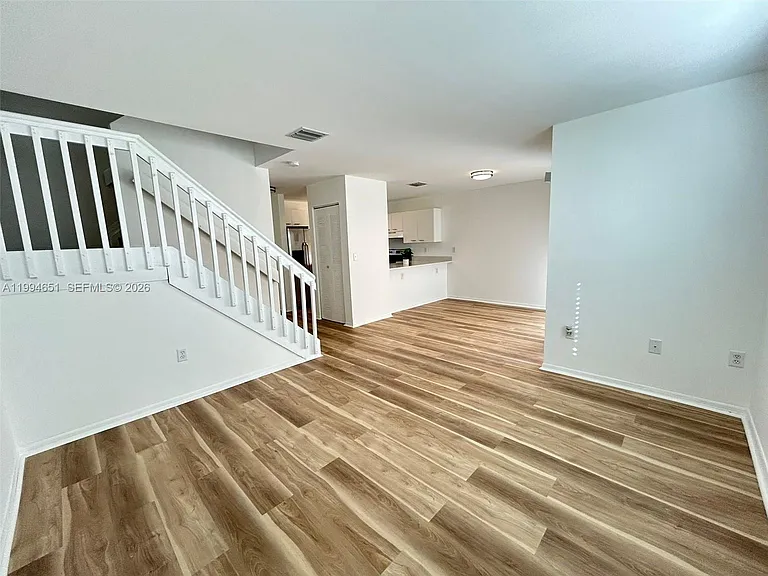 6255 Kendale Lakes Cir #225 — Photo 16