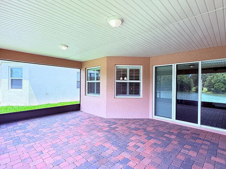 1102 S Victoria Hills Dr S — Photo 37