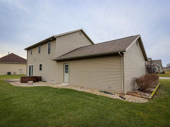 4th image of 59688 Park Side Dr