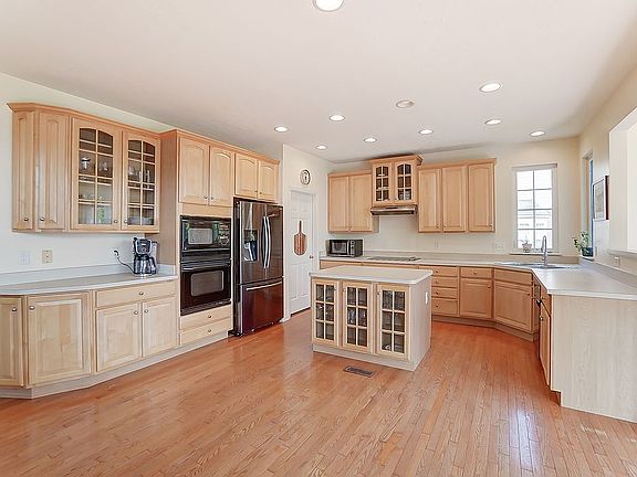 4th image of 5142 Griffis Lake Dr