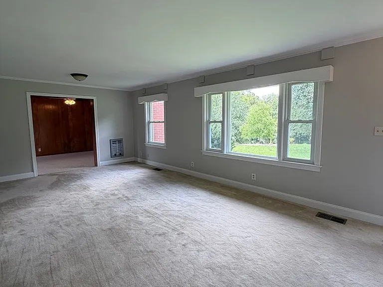 3252 Marthas Chapel Rd — Photo 3