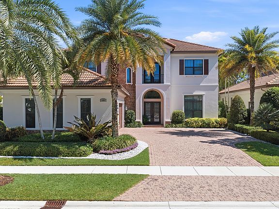 2nd image of 165 Gardenia Isle Drive