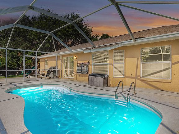 2nd image of 563 Summers Creek Dr