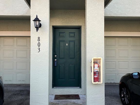 3rd image of 803 Belmont Place