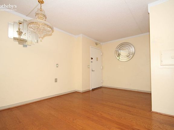 4th image of 1901 Madison Ave APT 421