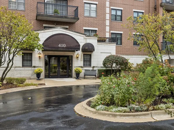 410 W Burlington Ave Unit 401, La Grange, IL 60525