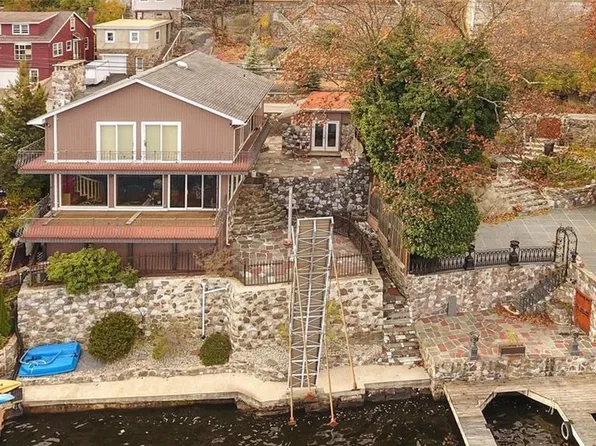506 Jersey Ave, Greenwood Lake, NY 10925