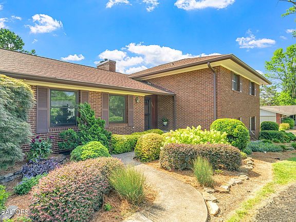 5th image of 8606 Wimbledon Dr
