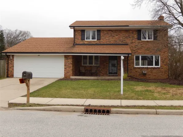 2202 Ribourde Dr, South Bend, IN 46628
