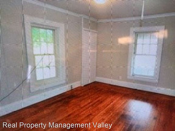 4th image of 906 Greendale Dr
