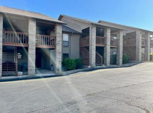 249 Port Dr UNIT 1, Kimberling City, MO 65686