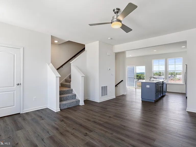 18 Clifton Mnr — Photo 36